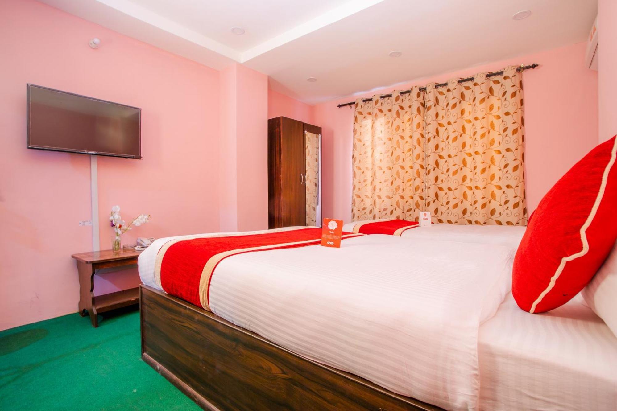 Oyo 137 Hotel Pranisha Inn Pashupatināth Extérieur photo