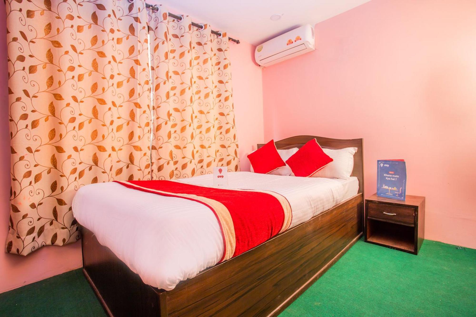 Oyo 137 Hotel Pranisha Inn Pashupatināth Extérieur photo