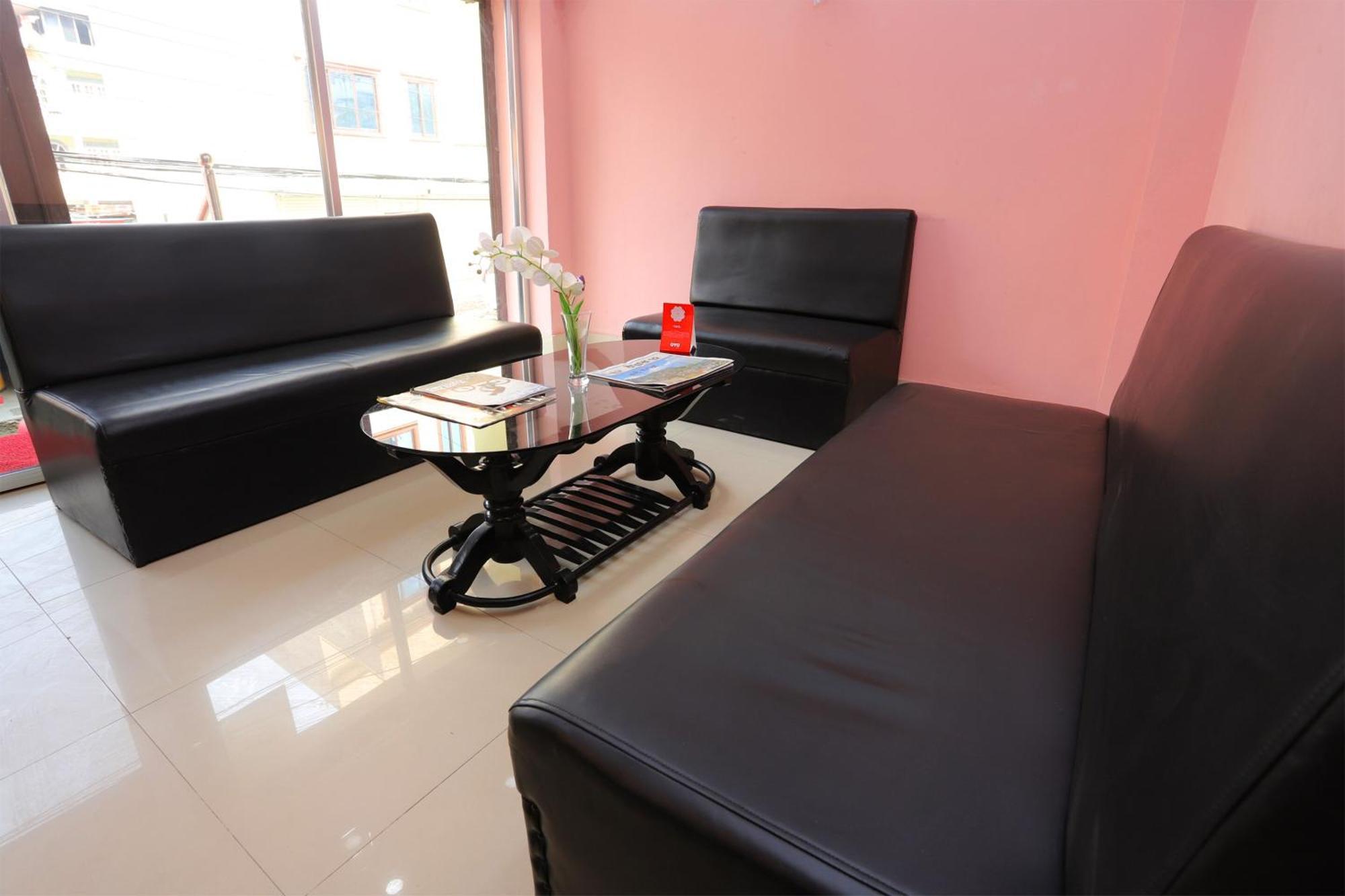 Oyo 137 Hotel Pranisha Inn Pashupatināth Extérieur photo