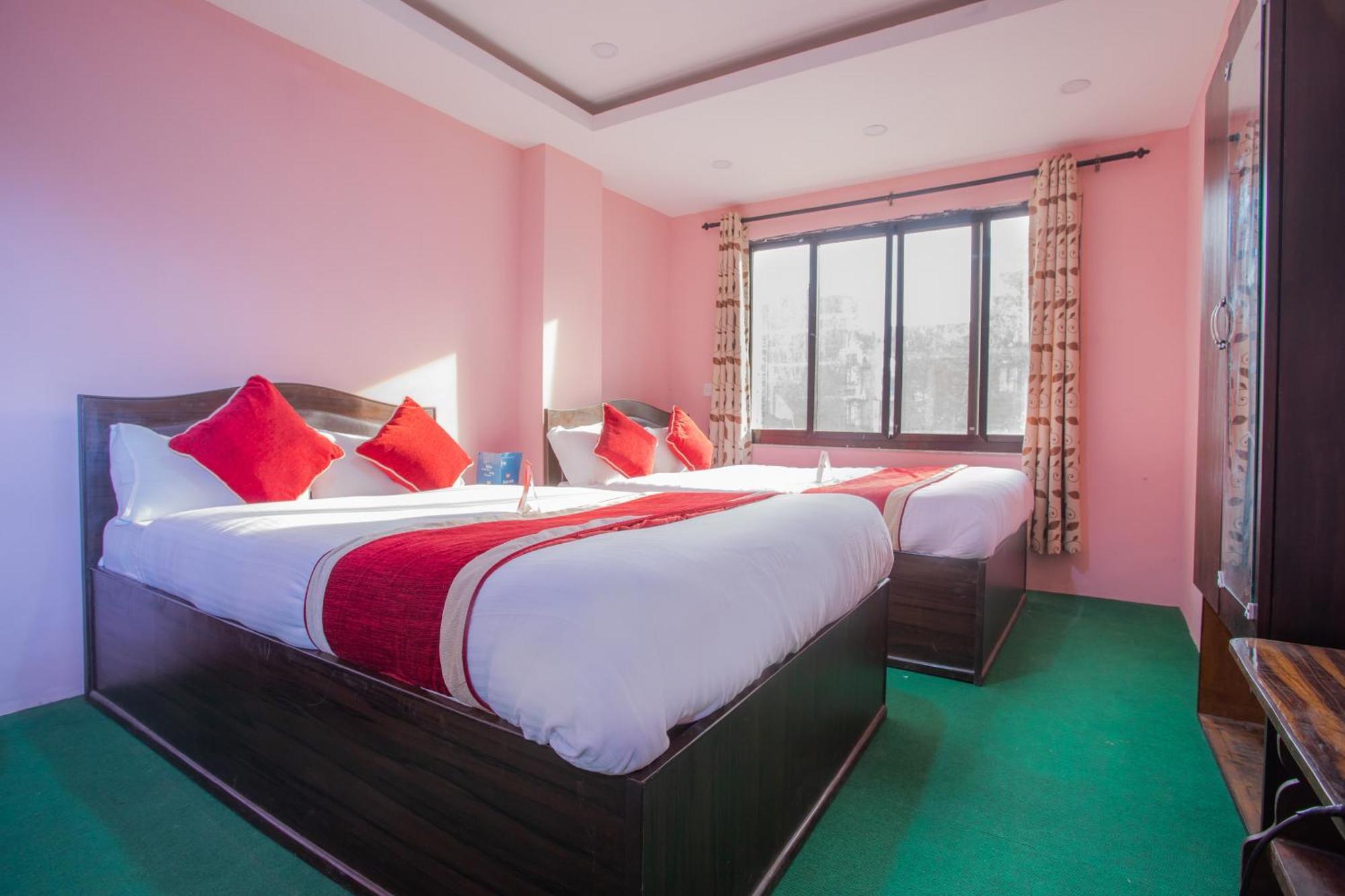 Oyo 137 Hotel Pranisha Inn Pashupatināth Extérieur photo